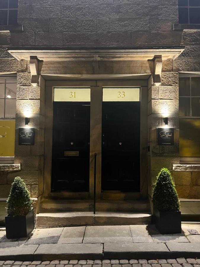 Sun Street Aparthotel Ленчестър Екстериор снимка
